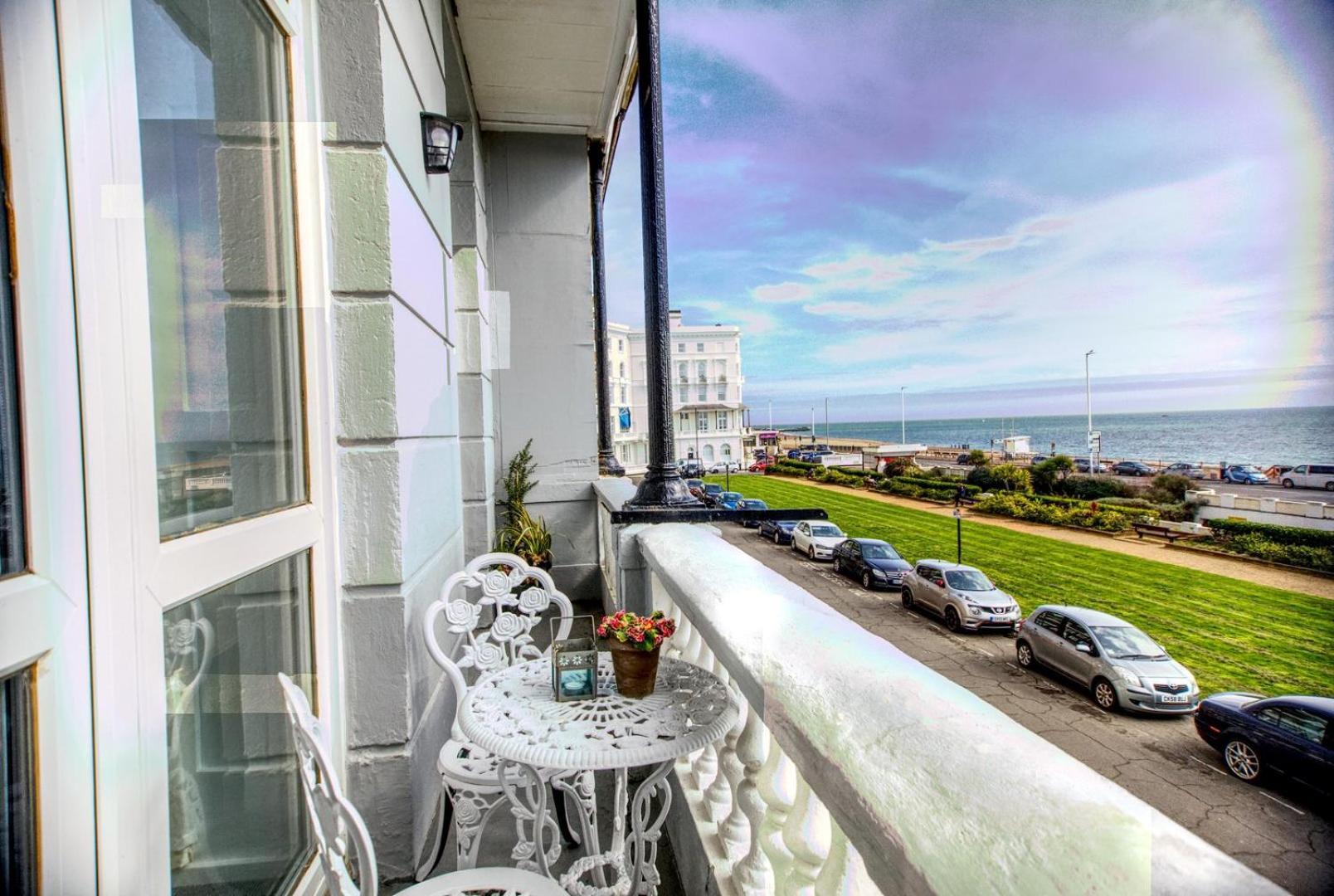 The Smugglers Retreat Apartment Hastings Exterior foto